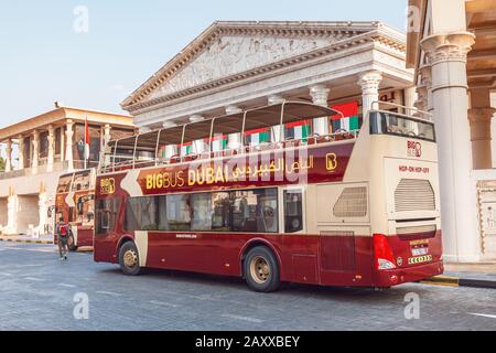 29 novembre 2019, Dubaï, Emirats Arabes Unis : excursion en bus Banque D'Images