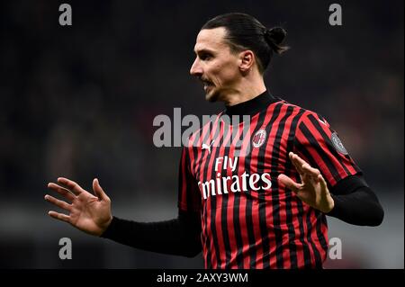 Milan, Italie - 13 février 2020: Zlatan Ibrahimovic de l'AC Milan réagit lors du match de football semi-final de Coppa Italia entre l'AC Milan et le Juventus FC. Crédit: Nicolò Campo/Alay Live News Banque D'Images