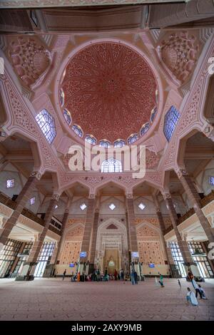 Mosquée Masjid Putra, Putrajaya, Capitale Administrative De La Malaisie, Malaisie Banque D'Images