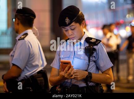 Hong Kong, Chine : 16 Juin 2019. Les manifestants défileront par Wan Chai après le quartier général de la police d'Arsenal Street. L'emplacement est devenu un point central pour le mois de mars Banque D'Images