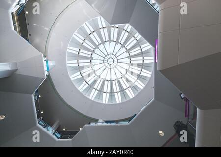 24 juillet 2019, Lyon, France : plafond en verre dans le centre commercial Banque D'Images