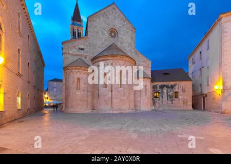 Kirche Saint Jean Baptiste Banque D'Images