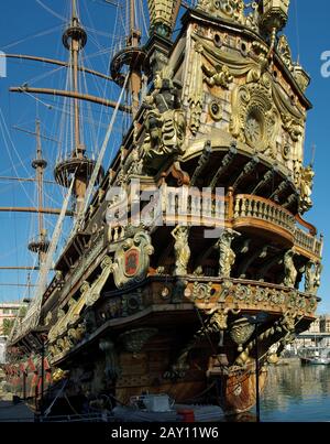 Bateau pirate Neptune dans l'Antico de Porto du Gén Banque D'Images