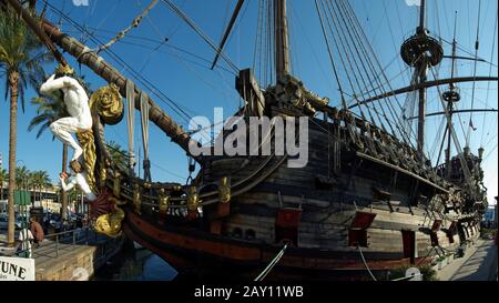 Bateau pirate Neptune dans l'Antico de Porto du Gén Banque D'Images