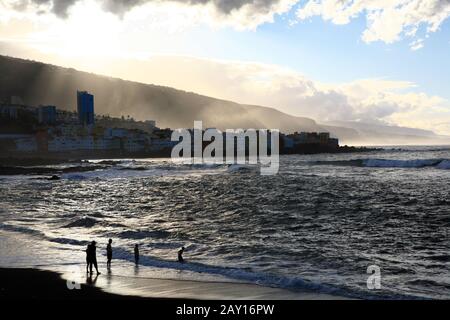 Playa jardin avec vue sur Punta Brava Banque D'Images