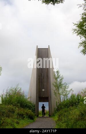 L'installation D'An Ceann Mòr sur les rives du Loch Lomond à Inveruglas dans le cadre du projet Scottish Scenic Routes. Banque D'Images