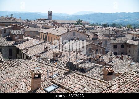 Chiesa di San Pietro (église St Pierre) dans le centre historique de Gubbio, Ombrie, Italie. 18 Août 2019 © Wojciech Strozyk / Alay Stock Photo Banque D'Images