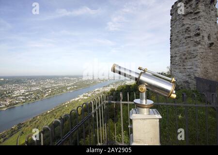 Château-ruine Drachenfels, Siebengebirge, Koenigswin Banque D'Images