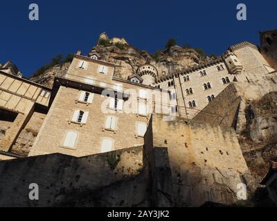 Situation géographique en France, Rocamadour, un petit village de falaises dans le centre-sud de la France. Connu pour le complexe Cité Réligieuse de bâtiments religieux Banque D'Images