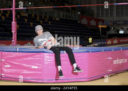 Glasgow, Royaume-Uni. 14 février 2020. Mondo Duplantis (SWE) à une photocrate pré-événement aujourd'hui. Mondo Duplantis – SWE (Pole Vault) • Encore seulement 20 ans, Duplantis est le champion européen en titre et médaillé d'argent mondial • Duplantis est le premier mondial junior (moins de 20 ans) Record avec une marque de 6,05 m • Le exploit l'a vu battre le record du Championnat d'Europe et devenir seulement le sixième homme de l'histoire pour effacer cette marque (photo d'Alex Todd / Sports Press photo) crédit: SPP Sport Press photo. /Alay Live News Banque D'Images