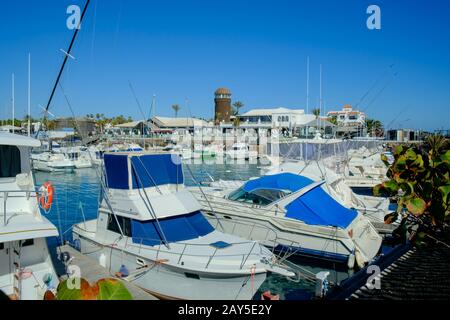 Le port de Caleta de Fuste Playa del Castillo Antigua Fuerteventura Canaries Espagne Banque D'Images