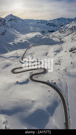 Vue Aérienne De Julier Pass, Albula, Engadine, Canton De Graubunden, Suisse, Europe Du Sud Banque D'Images
