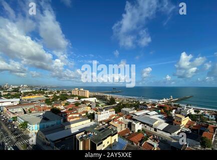 Vue aérienne sur la ville de Fortaleza. Jetée De Fortaleza. Banque D'Images