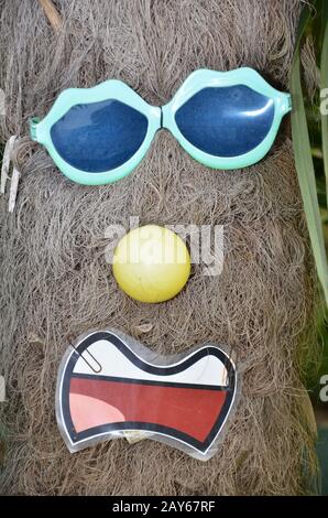 Funny photo d'un arbre et sunglass Banque D'Images