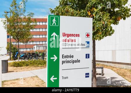 22 juillet 2019, Strasbourg, France : signalisation des services hospitaliers et d'urgence à Strasbourg Banque D'Images