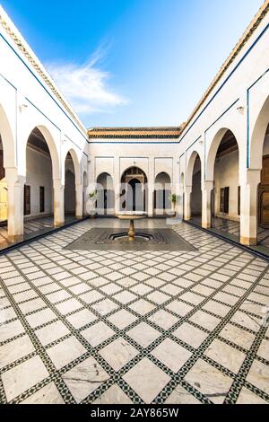Fontaine du Palais Bahia, Marrakech, Maroc Banque D'Images