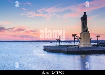 Découverte du monument de la foi Christopher Columbus à Palos de Frontera, Espagne Banque D'Images