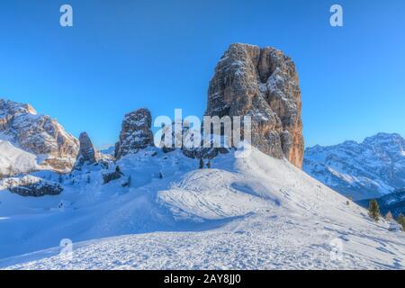 Cinque Torri, Cortina d'Ampezzo, Belluno, Vénétie, Dolomites, Italie, Europe Banque D'Images