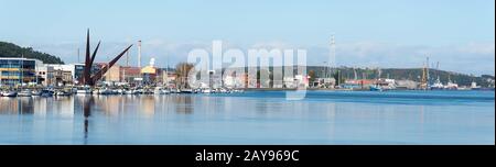 Aviles, Espagne - 18 novembre 2018 : Panorama du port de Aviles ville, Asturias, Espagne. Banque D'Images