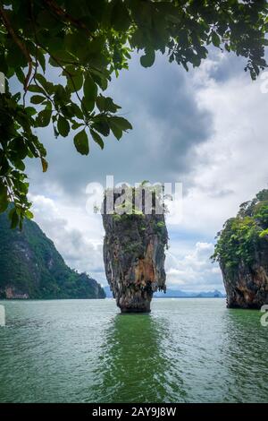 Île de Ko tapu dans la baie de Phang Nga, Thaïlande Banque D'Images