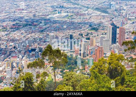 Vue aérienne de Bogota sur les quartiers de San Diego, Bavaria Park, Bello Horizonte et Santa Fe Banque D'Images