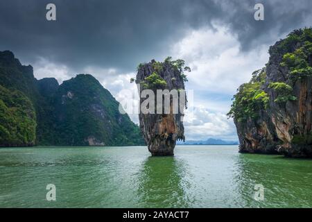 Île de Ko tapu dans la baie de Phang Nga, Thaïlande Banque D'Images