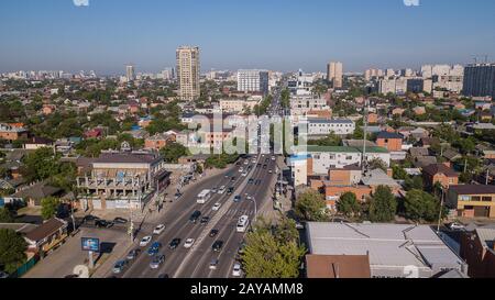 Krasnodar, Russie - mai 2019. Ville d'en haut de l'antenne. Drone's Eye View Banque D'Images