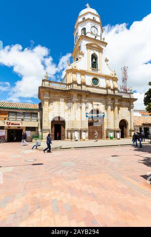 Colombie Chia Sainte-Lucie église avec soleil Banque D'Images