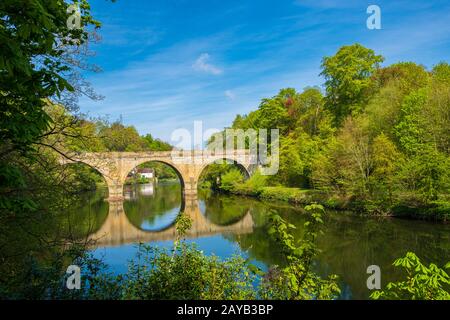 Pont Preplis, l'un des trois ponts en pierre traversant l'usure de la rivière à Durham, en Angleterre Banque D'Images