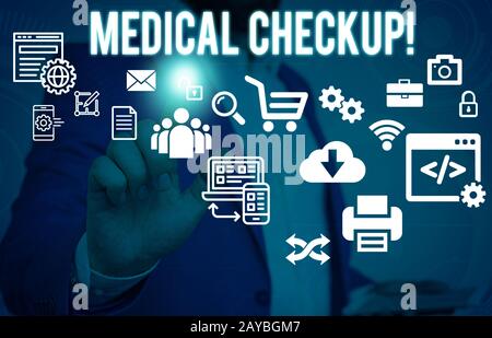 Rédaction conceptuelle de la main montrant Medical Checkup. Une photo d'entreprise présentant un examen physique approfondi inclut une variété de tes Banque D'Images