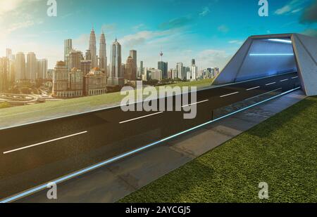 Vider la route asphaltée avec tunnel Banque D'Images