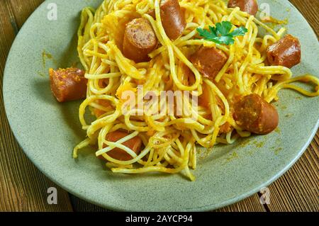 Courge musquée et pâtes à saucisse Banque D'Images