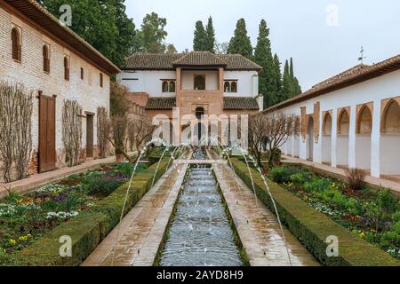 Patio de la Acequia à Generalife, Grenade, Espagne Banque D'Images