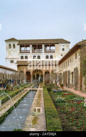 Patio de la Acequia à Generalife, Grenade, Espagne Banque D'Images