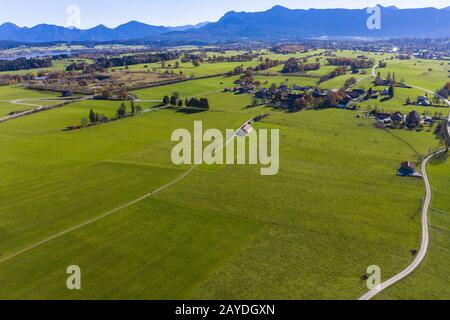 Vue aérienne, Staffelsee avec îles, Garmisch Partenkirchen, Ostallgäu, Bavière, Allemagne Banque D'Images