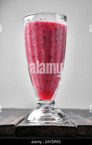 Smoothie à la cassis et aux framboises Banque D'Images