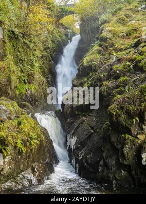 Lake District - chutes de la Force aérienne Banque D'Images