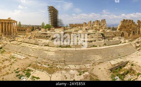 Lieu de deux des plus grandes ruines du temple romain, le site de Baalbek, classé au patrimoine mondial De L'Unesco, est l'une des principales attractions du Liban Banque D'Images