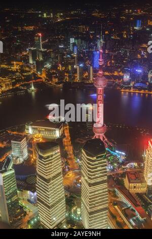 Shanghai, Chine - 23 mai 2018 : vue nocturne de la tour de Shanghai à la ville moderne de Shanghai, Chine Banque D'Images