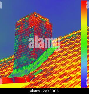 Pas d'illustration image thermique avec une caméra thermique d'une cheminée Banque D'Images