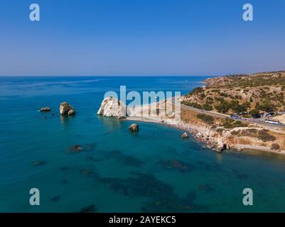 Rocher d'Aphrodite à Paphos, Chypre - vue aérienne Banque D'Images