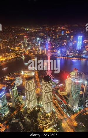 Shanghai, Chine - 23 mai 2018 : vue nocturne de la tour de Shanghai à la ville moderne de Shanghai, Chine Banque D'Images