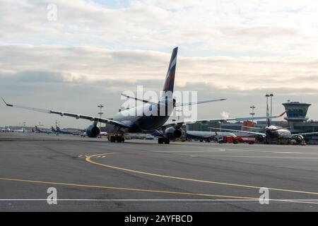 Le 29 octobre 2019, Moscou, Russie. Avion Airbus A330-200 Aeroflot - Russian Airlines à l'Aéroport de Sheremetyevo à Moscou. Banque D'Images