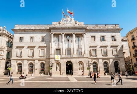 12 JUILLET 2018, BARCELONE, ESPAGNE : l'hôtel de ville de Barcelone le bâtiment Ajuntament est situé dans la vieille ville Banque D'Images