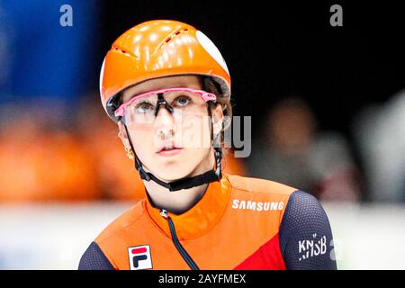 Dordrecht, Pays-Bas. 15 février 2020. Dordrecht, 15-02-2020, Sportboulevard Dordrecht, piste courte, Ladies 1500 m semi-finales, Suzanne Schulting NED pendant le court circuit de la coupe du monde de l'UIP. Crédit: Pro Shots/Alay Live News Banque D'Images