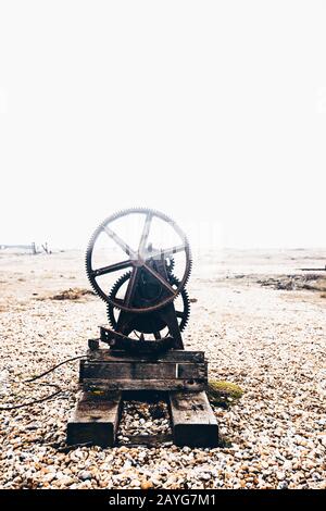Vieux rouillé sur la plage de Dungeness Banque D'Images