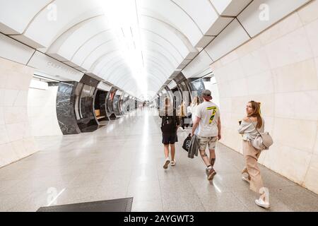 01 juin 2019, Moscou, Russie: Moscou station de métro moderne Savelovskaya intérieur Banque D'Images