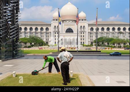 Le palais de justice abrite la Cour d'appel de la Malaisie et la Cour fédérale de Putrajaya, en Malaisie Banque D'Images