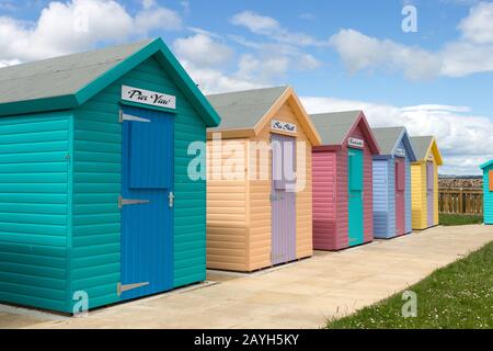 Beach Huts À Amble, Northumberland Banque D'Images