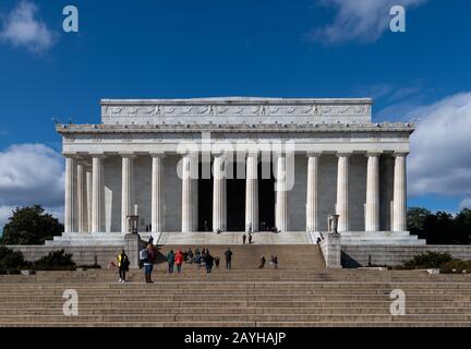 Washington, DC, États-Unis -- le 14 février 2020. Une photo grand angle du Lincoln Memorial sur le National Mall. Banque D'Images